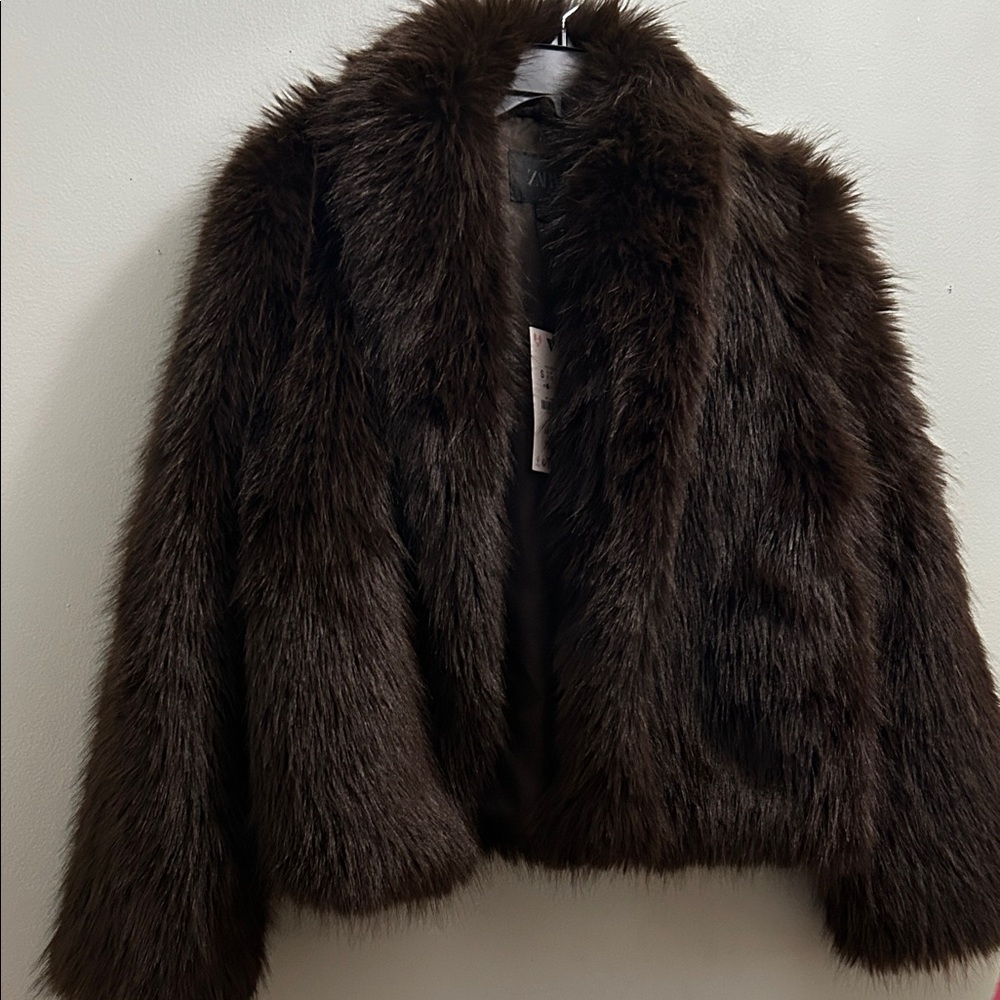 Zara Women's Dark Brown Short Fur Jacket - Picture 9 of 12